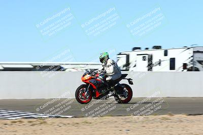 media/Jan-09-2022-SoCal Trackdays (Sun) [[2b1fec8404]]/Front Straight Speed Shots (1pm)/